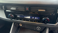 Nissan Qashqai 1.3 DiG-T MH Acenta Premium 5dr Petrol Hatchback